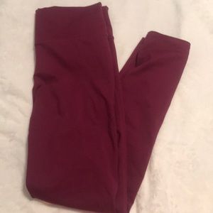 fabletics maroons leggings